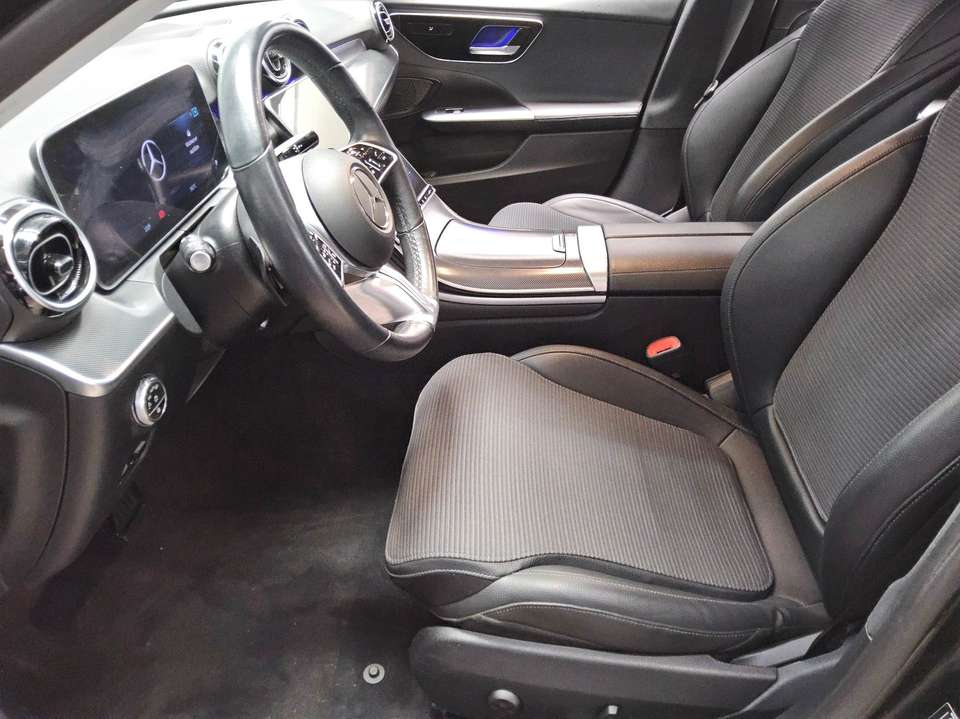 Mercedes-Benz C 220 - Imagem 9
