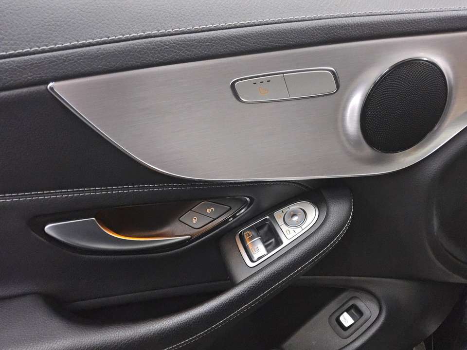 Mercedes-Benz C 220 - Imagem 9