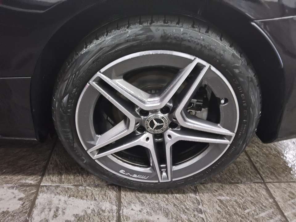 Mercedes-Benz C 220 - Imagem 10