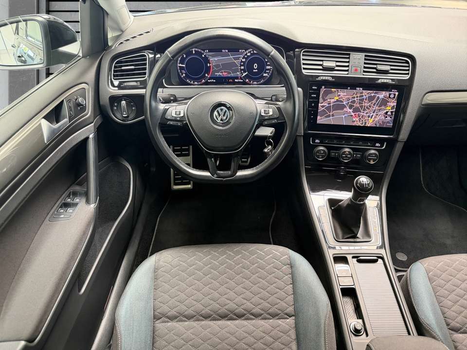 Volkswagen Golf Variant - Imagem 6