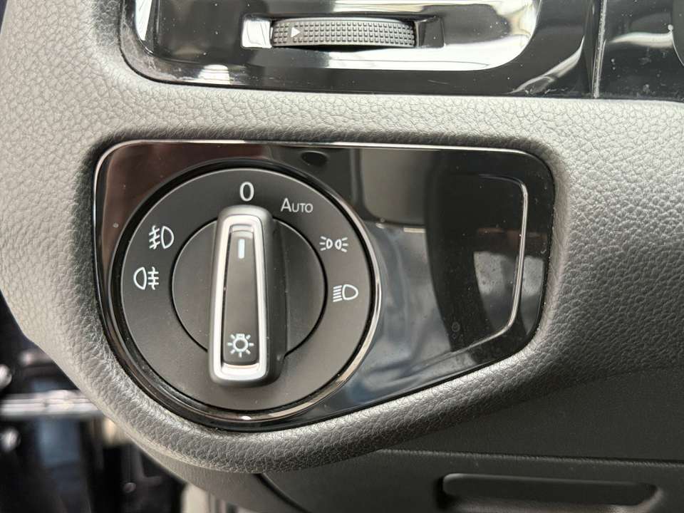 Volkswagen Golf Variant - Imagem 14