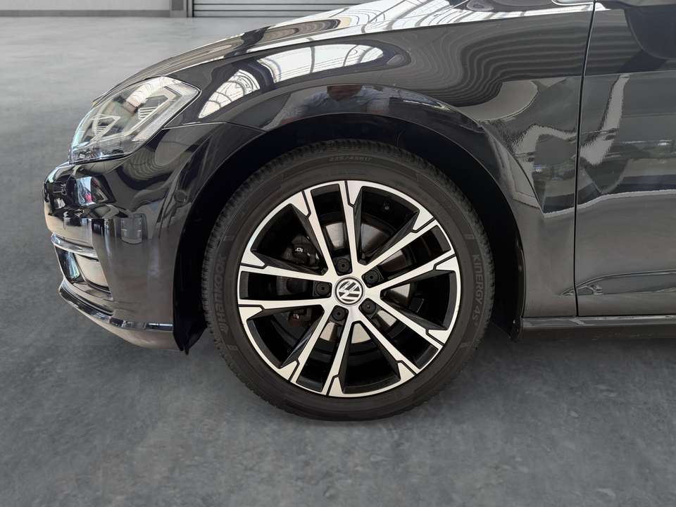 Volkswagen Golf Variant - Imagem 15