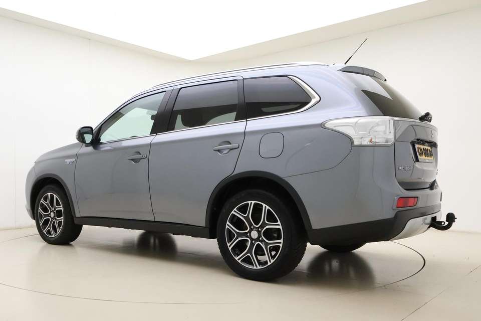 Mitsubishi Outlander - Imagem 12