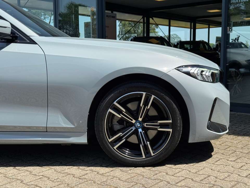 BMW 320 - Imagem 7