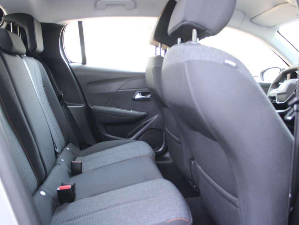 Peugeot 208 - Imagem 8