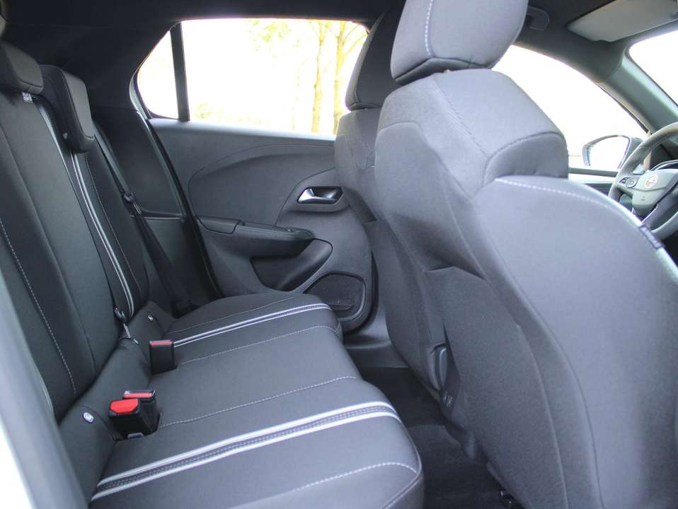 Opel Corsa - Imagem 8
