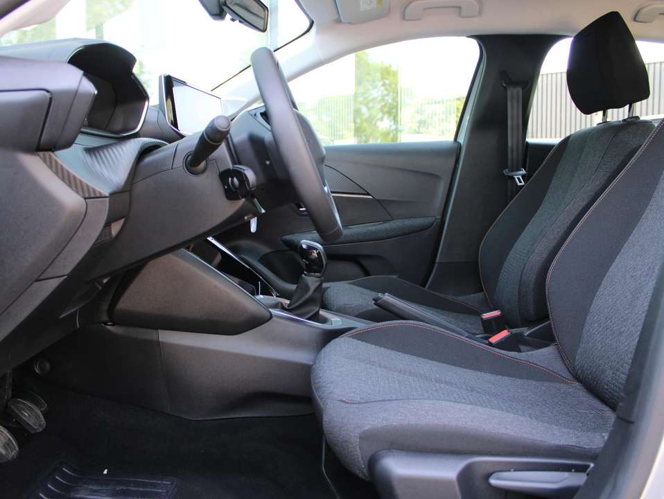 Peugeot 208 - Imagem 13