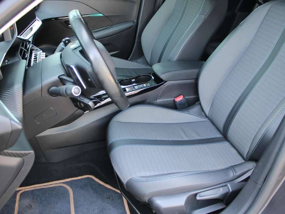 Peugeot 208 - Imagem 14