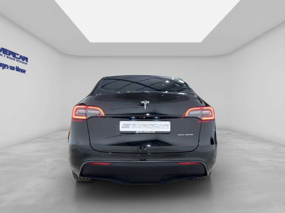 Tesla Model Y - Imagem 5