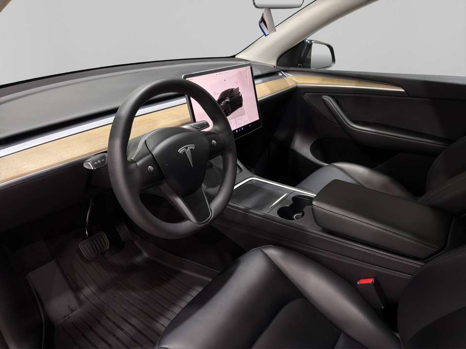 Tesla Model Y - Imagem 8