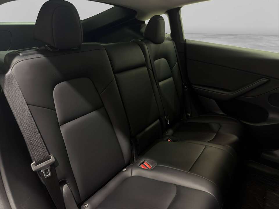 Tesla Model Y - Imagem 12