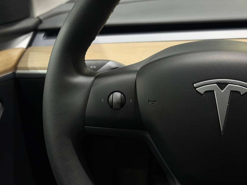 Tesla Model Y - Imagem 15