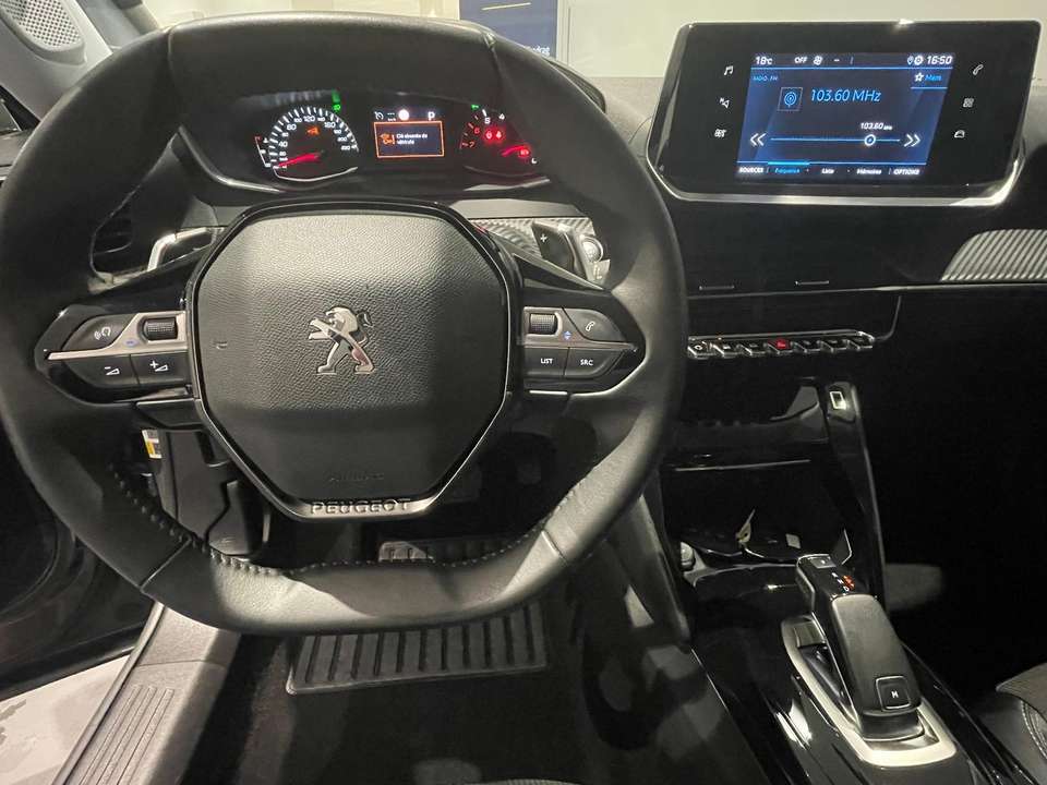 Peugeot 2008 - Imagem 14