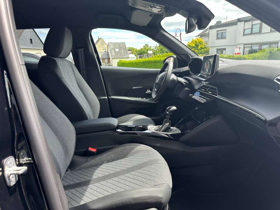 Peugeot 2008 - Imagem 11