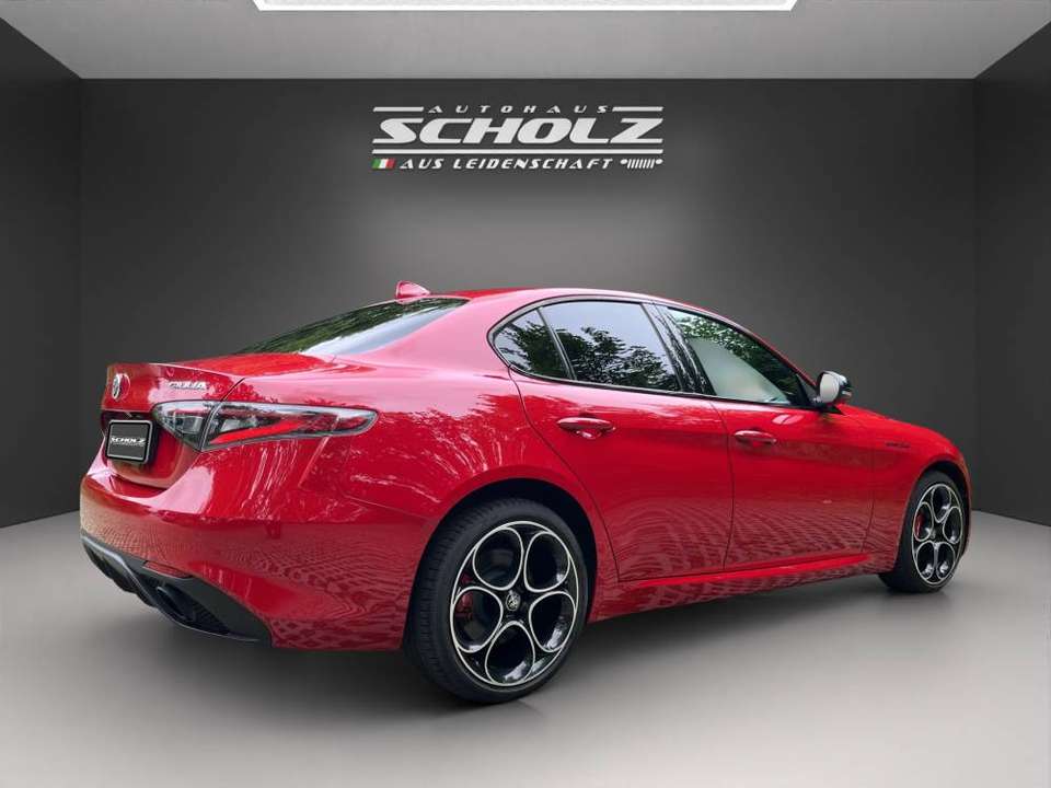 Alfa Romeo Giulia - Imagem 4
