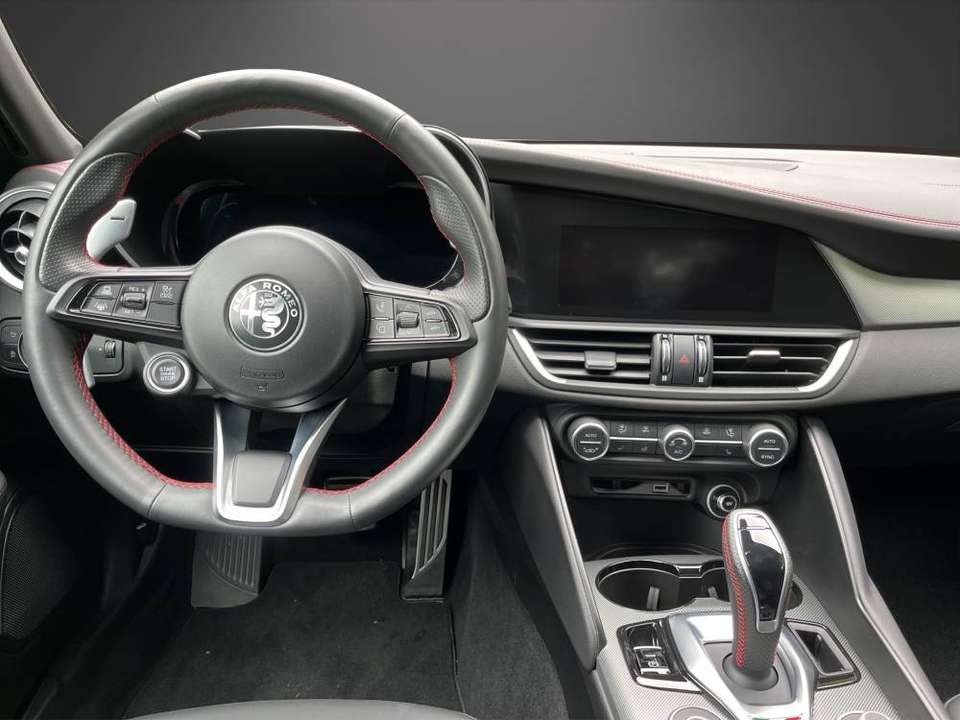 Alfa Romeo Giulia - Imagem 9