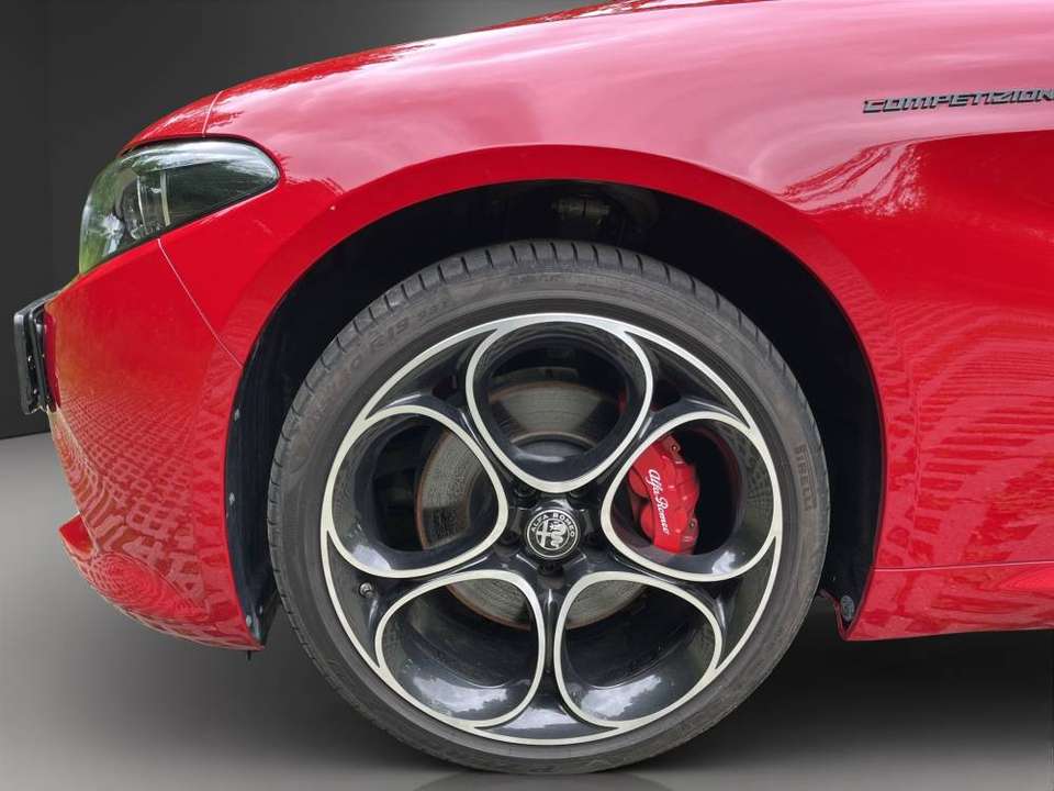 Alfa Romeo Giulia - Imagem 14