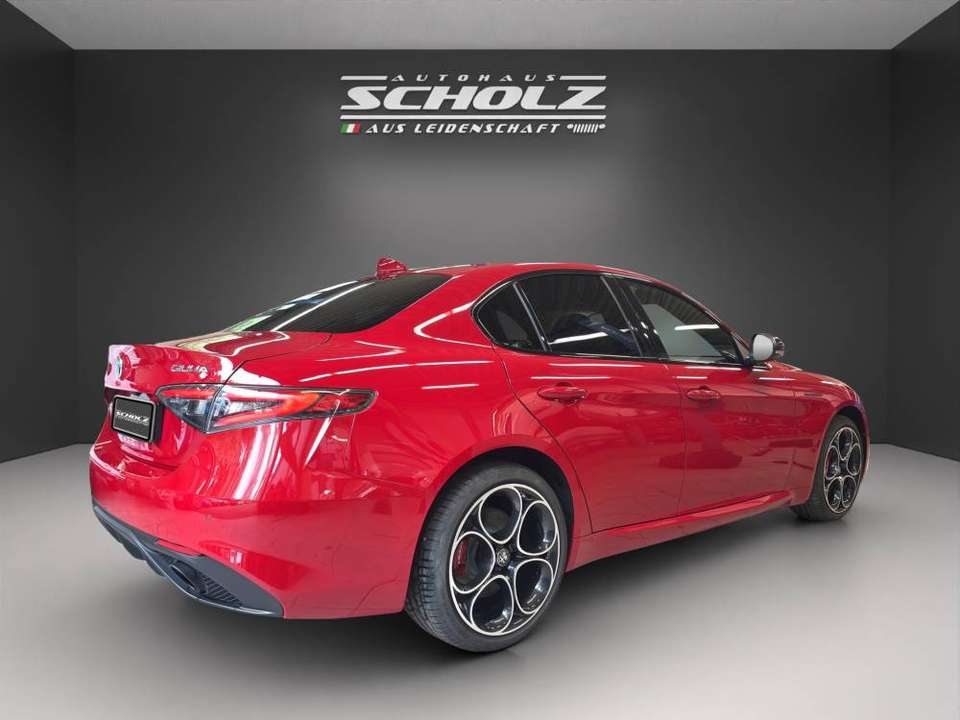 Alfa Romeo Giulia - Imagem 4