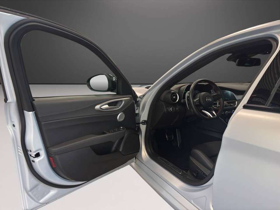 Alfa Romeo Giulia - Imagem 7