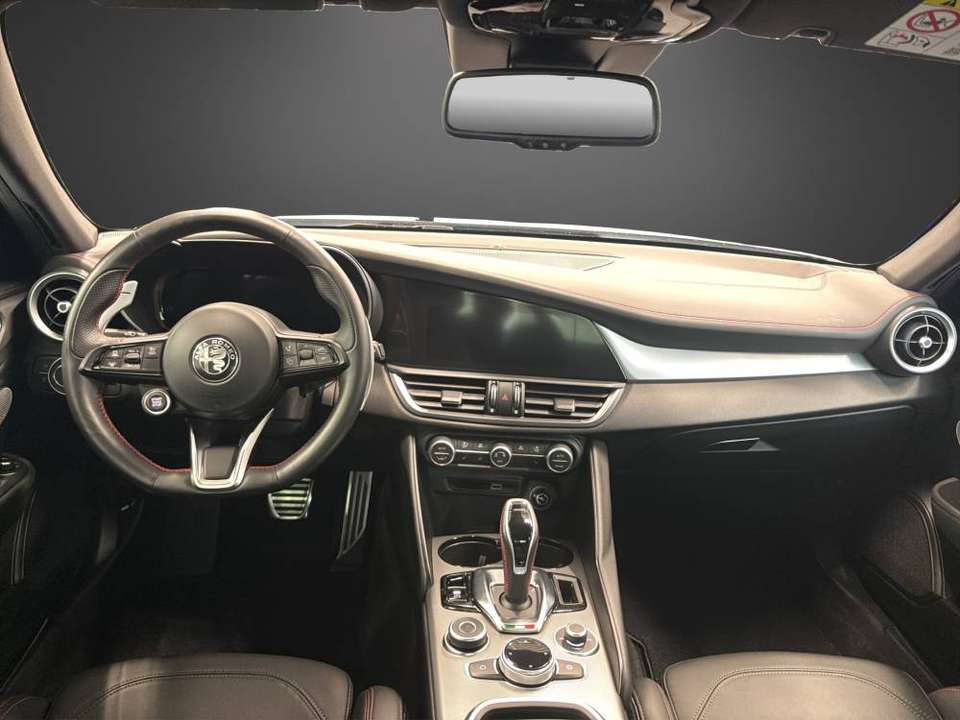 Alfa Romeo Giulia - Imagem 9