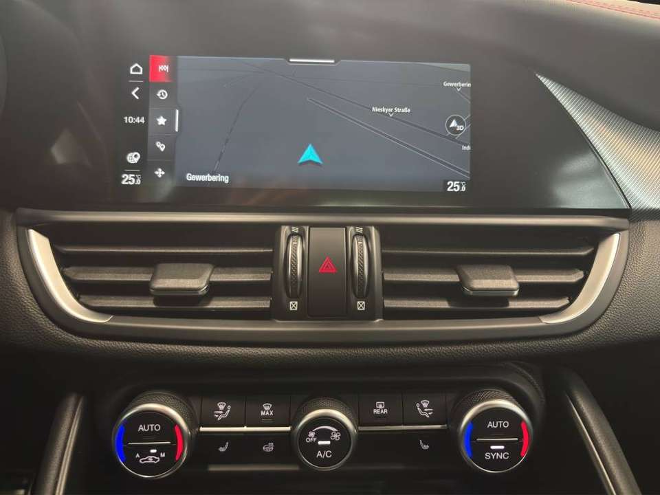 Alfa Romeo Giulia - Imagem 11