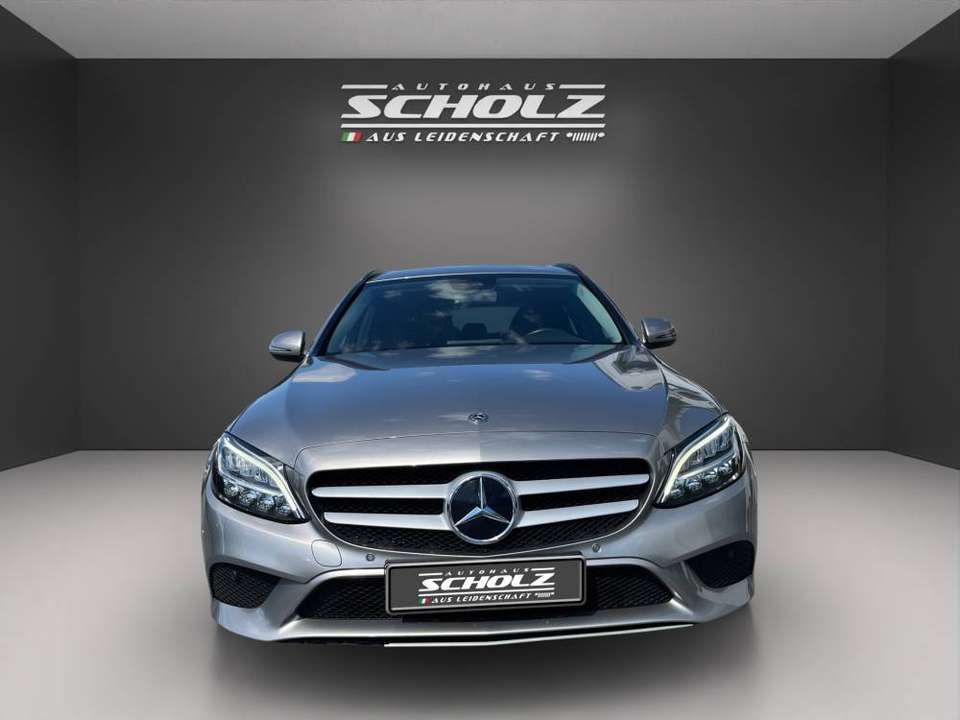 Mercedes-Benz C 200 - Imagem 2