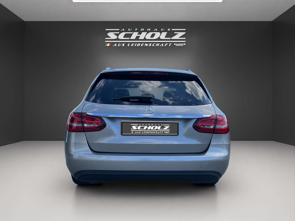 Mercedes-Benz C 200 - Imagem 5