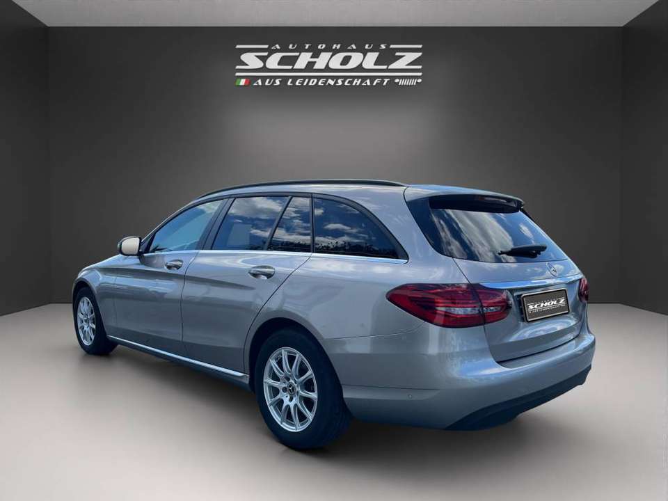 Mercedes-Benz C 200 - Imagem 6