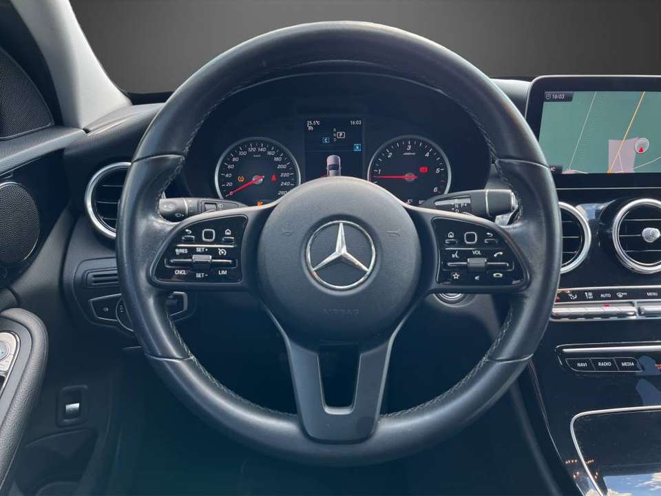 Mercedes-Benz C 200 - Imagem 10