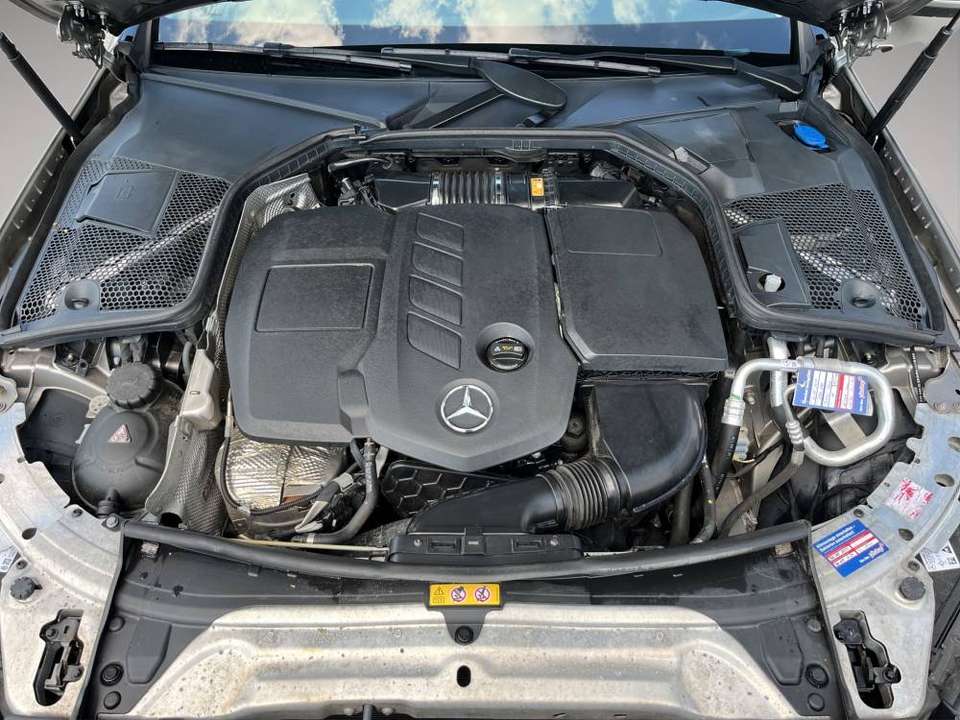 Mercedes-Benz C 200 - Imagem 15
