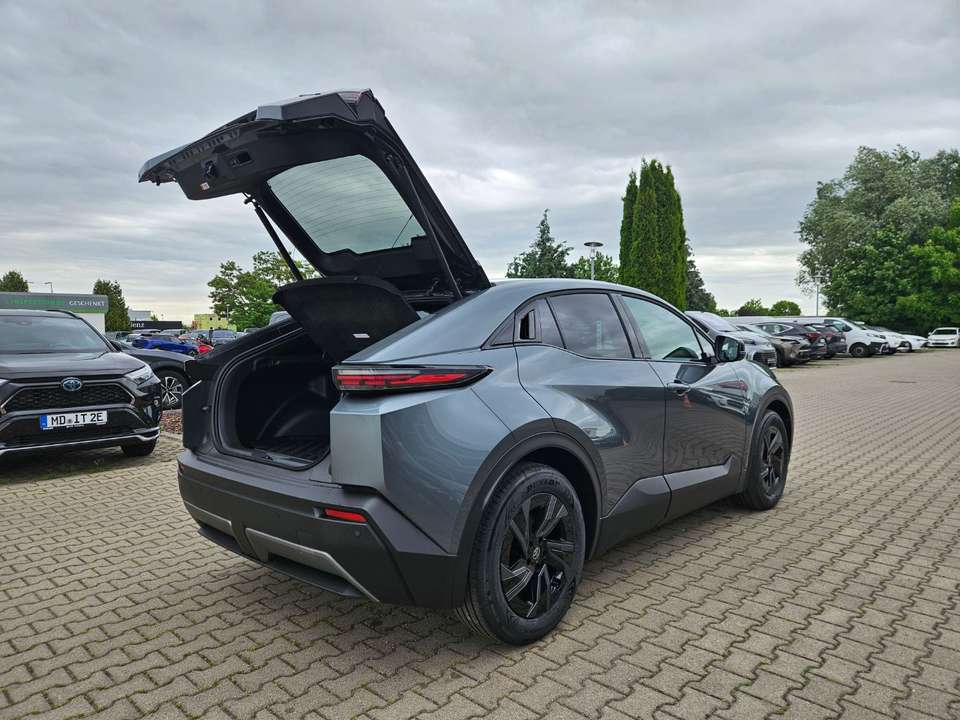 Toyota C-HR - Imagem 12