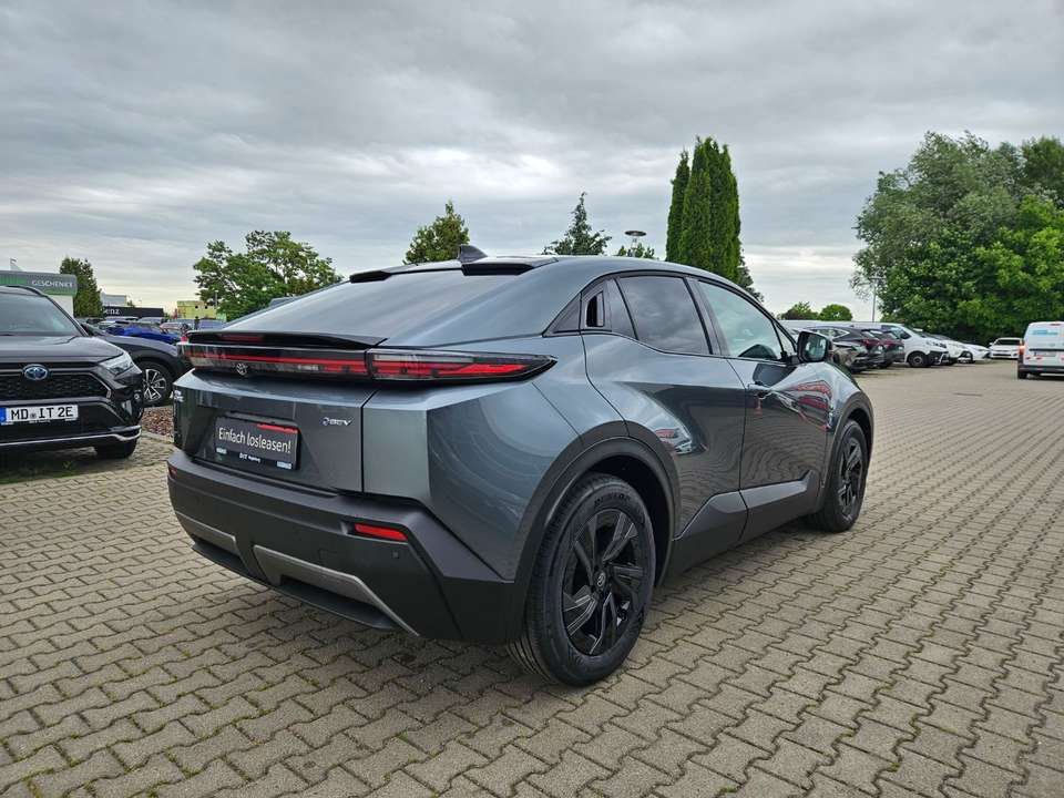 Toyota C-HR - Imagem 13