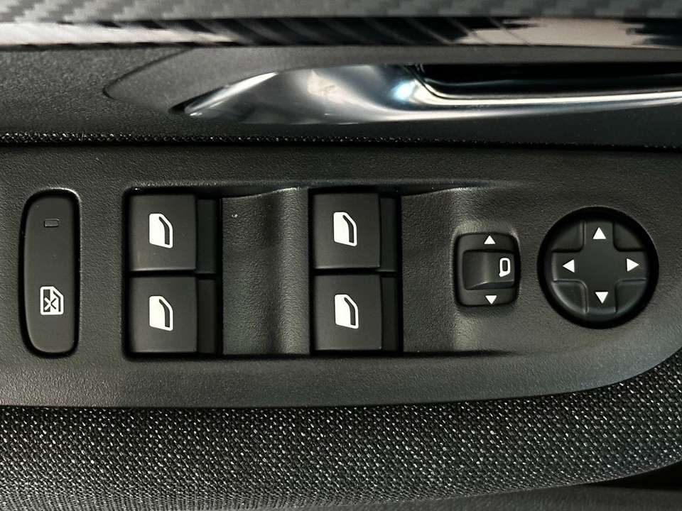 Peugeot 208 - Imagem 14
