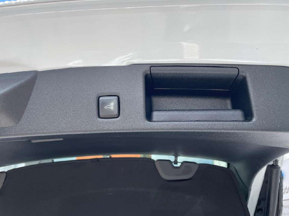 Ford Kuga - Imagem 8