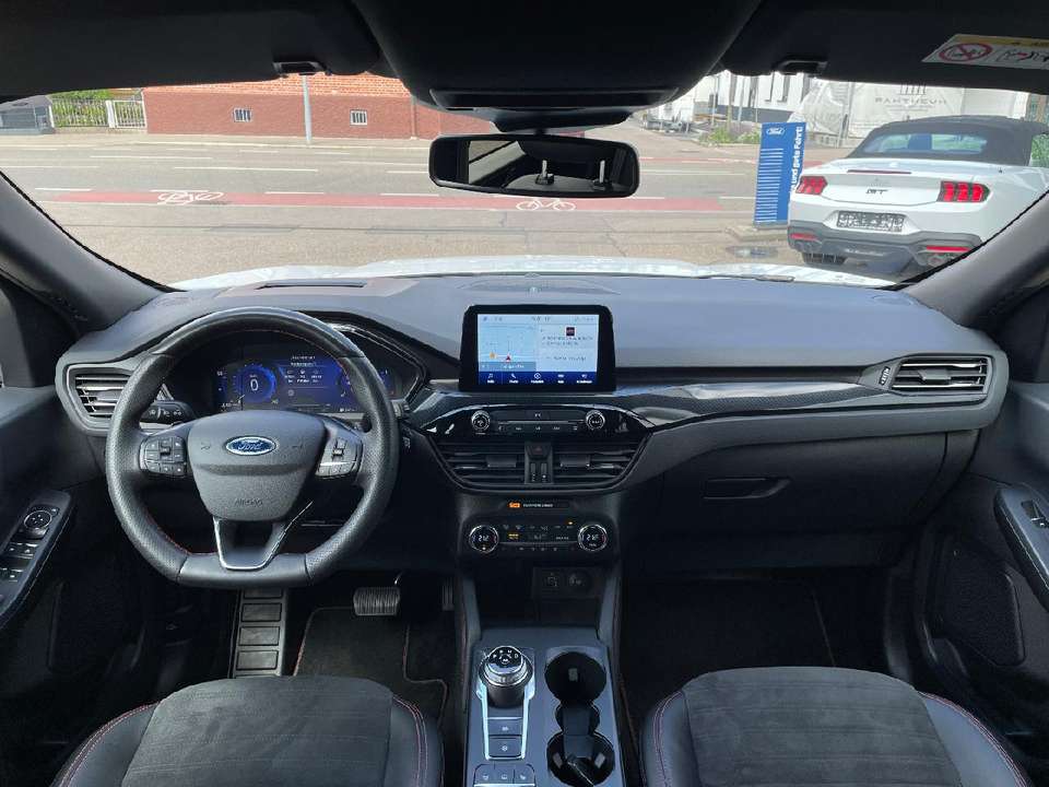 Ford Kuga - Imagem 12