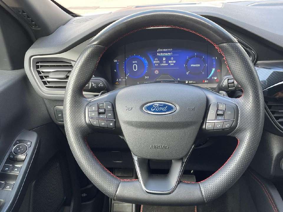 Ford Kuga - Imagem 13