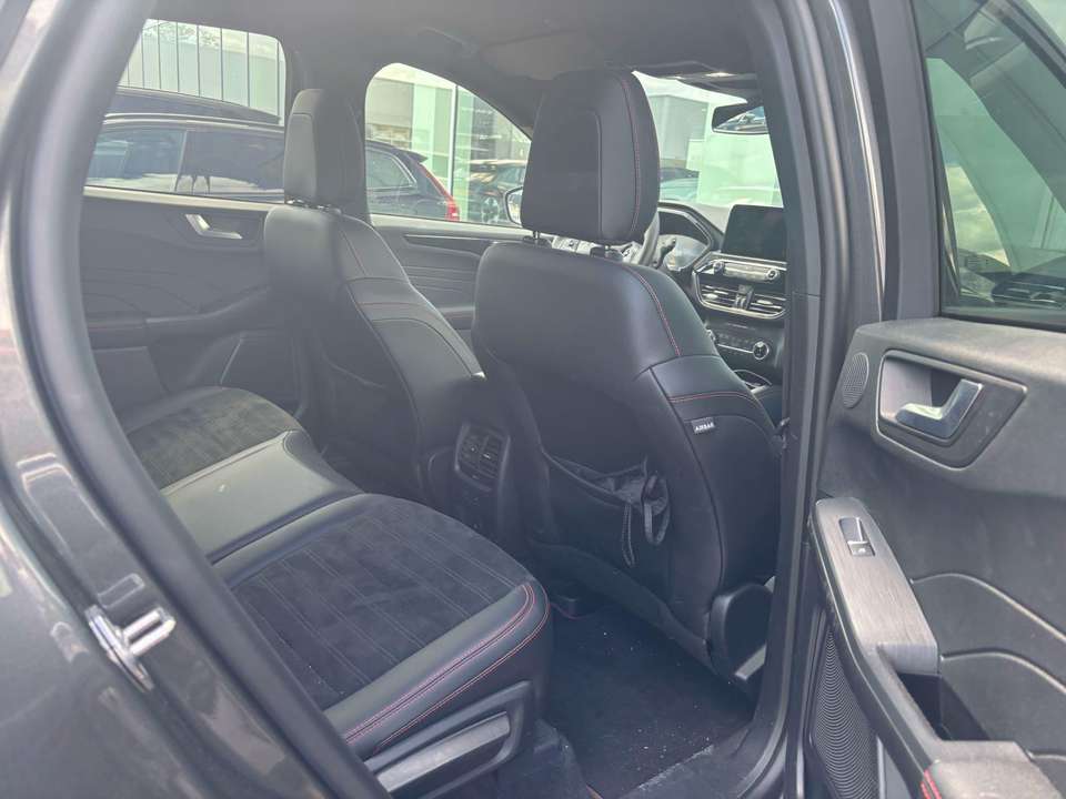 Ford Kuga - Imagem 8