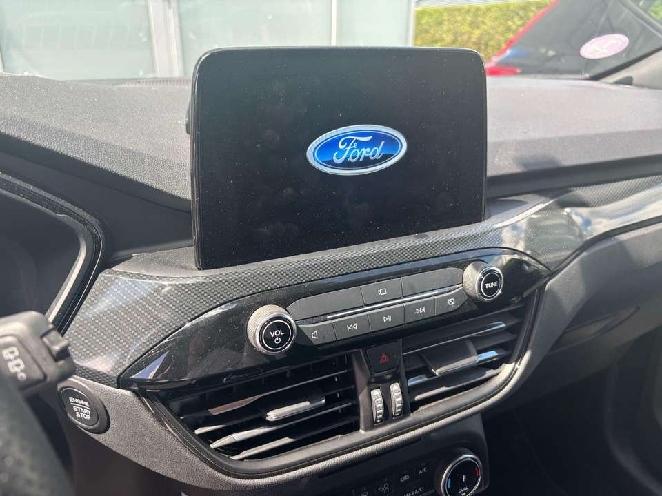 Ford Kuga - Imagem 13