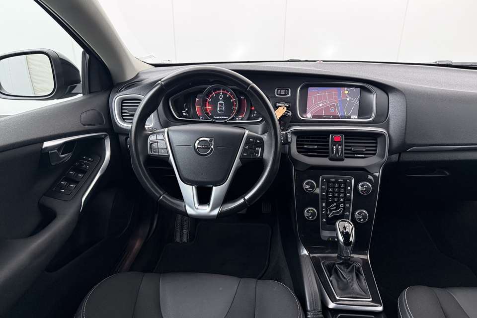 Volvo V40 - Imagem 8
