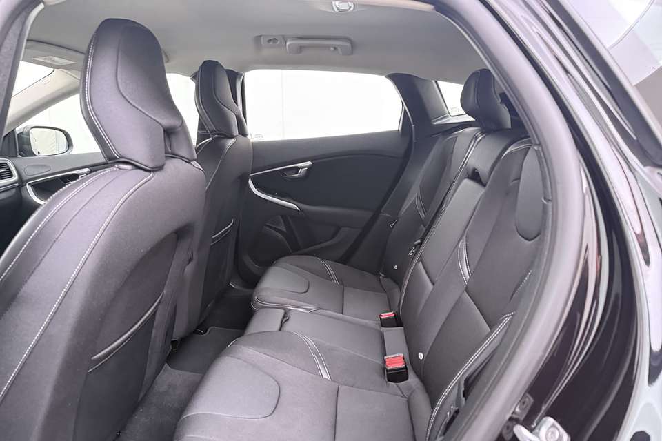 Volvo V40 - Imagem 12