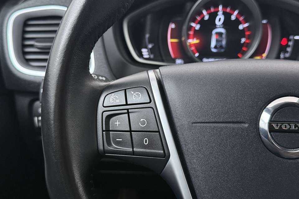 Volvo V40 - Imagem 18