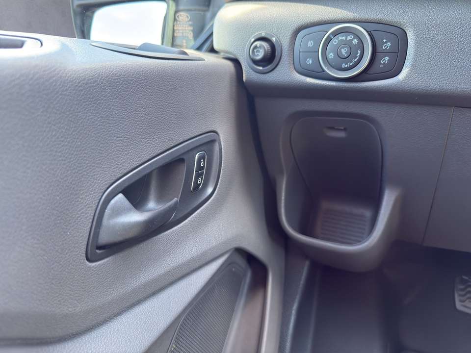 Ford Transit - Imagem 13