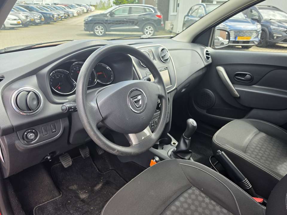 Dacia Sandero - Imagem 2