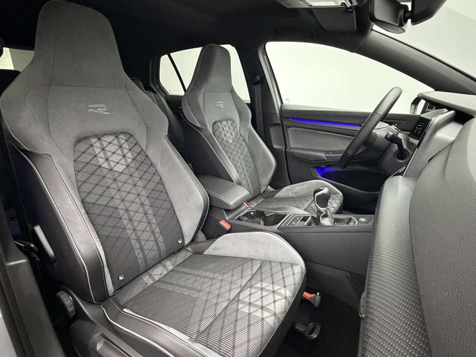 Volkswagen Golf - Imagem 12