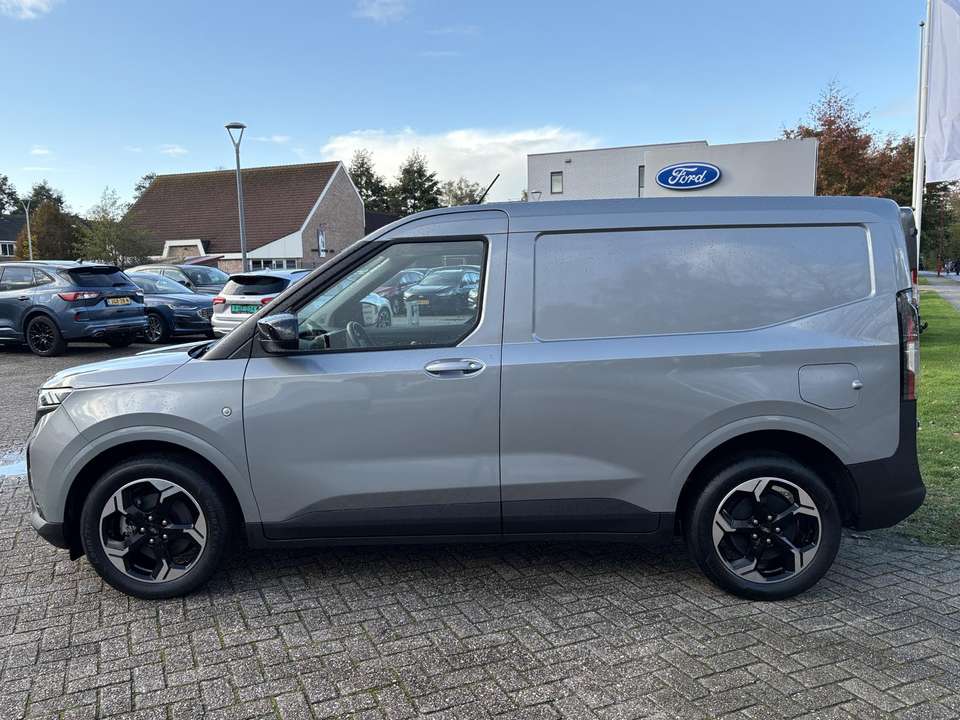 Ford Transit Courier - Imagem 4