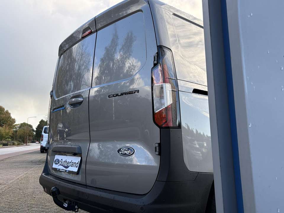 Ford Transit Courier - Imagem 7
