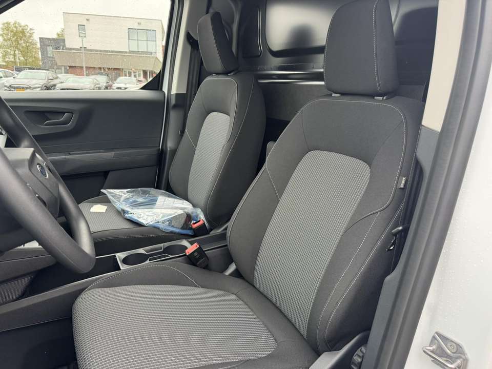 Ford Transit Courier - Imagem 9