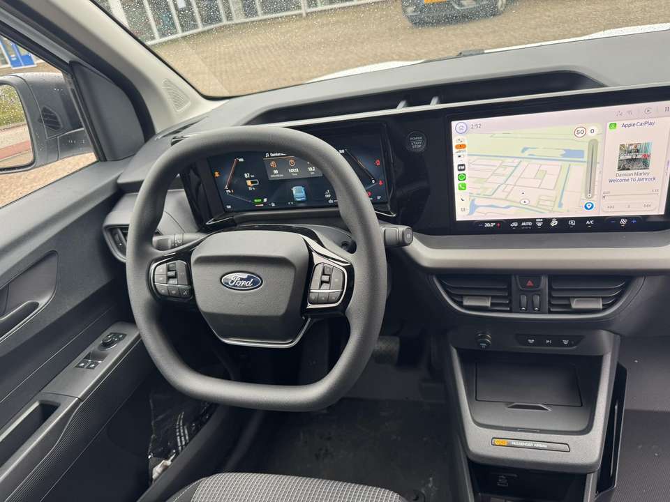 Ford Transit Courier - Imagem 14