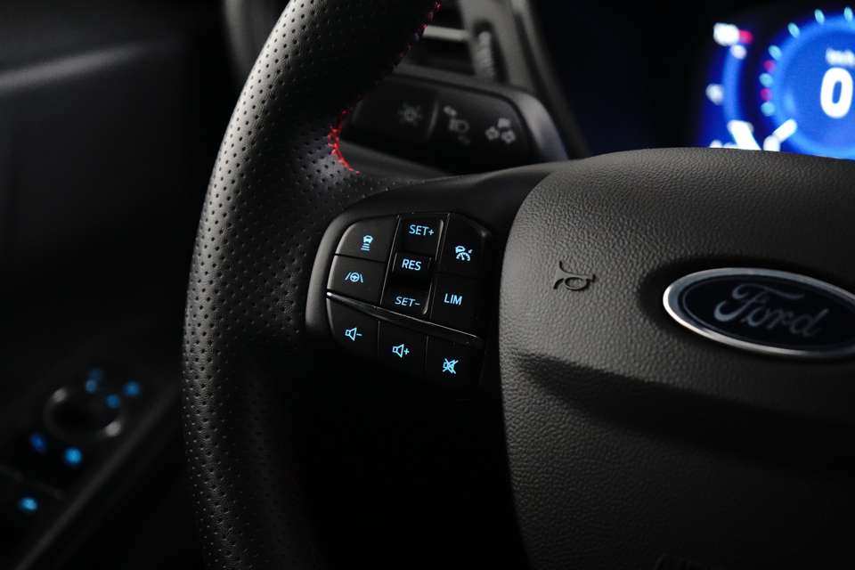 Ford Kuga - Imagem 13