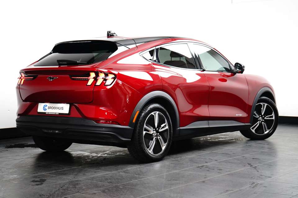 Ford Mustang Mach-E - Imagem 4